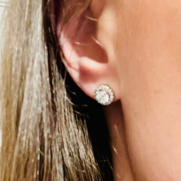 💎New Moissanite Diamond Halo Earrings - Picture 9 of 11